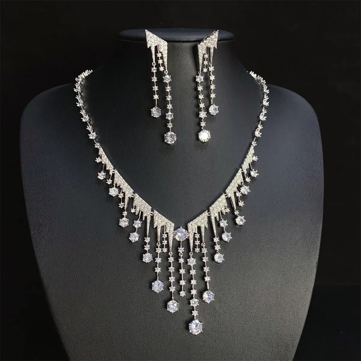 

New 2024 Tassel Full of Stars Bridal Zirconia Set Clear Cz Copper Platinum Plated Banquet Senior Jewelry