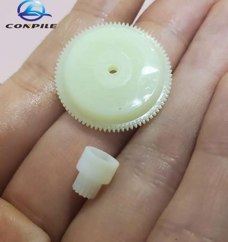 

2pcs 81 teeth 15 teeth Plastic spur gear for Grundig CN930 C6200 CN830 cassette deck audio player 6200 Automatic 1975