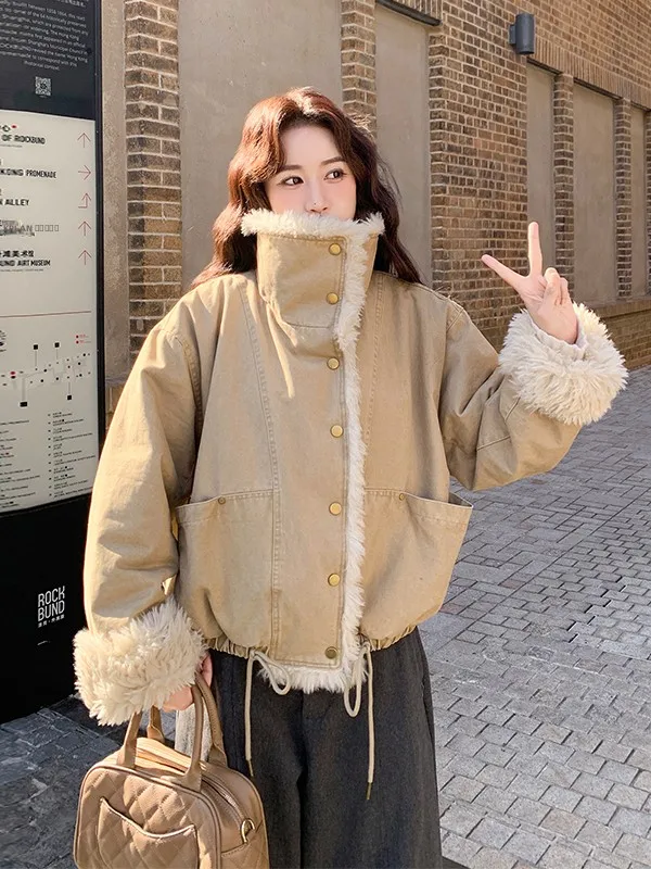 

Женская зимняя парка i Color Fluffy Patchwork: модная теплая верхняя одежда с большим воротником в корейском стиле