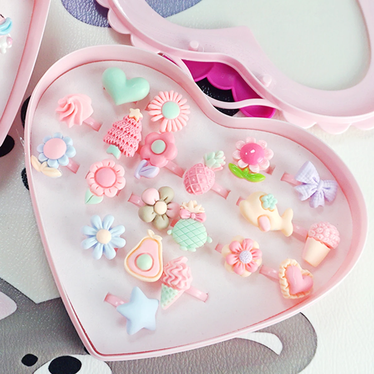 كارتون صغير الحيوانات والزهور مجموعة مجوهرات لفتاة صغيرة ، حلقات الأطفال ، الحب عرض حقيبة ، التظاهر اللعب ، فستان حتى خواتم ، 20 قطعة