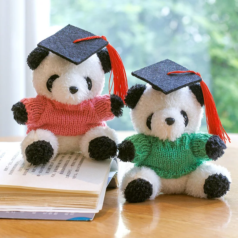 

Подвеска с красной пандой, докторская шляпа, выпускная церемония университета, кукла, мягкая игрушка в виде животного, идеальный подарок для выпускного сезона