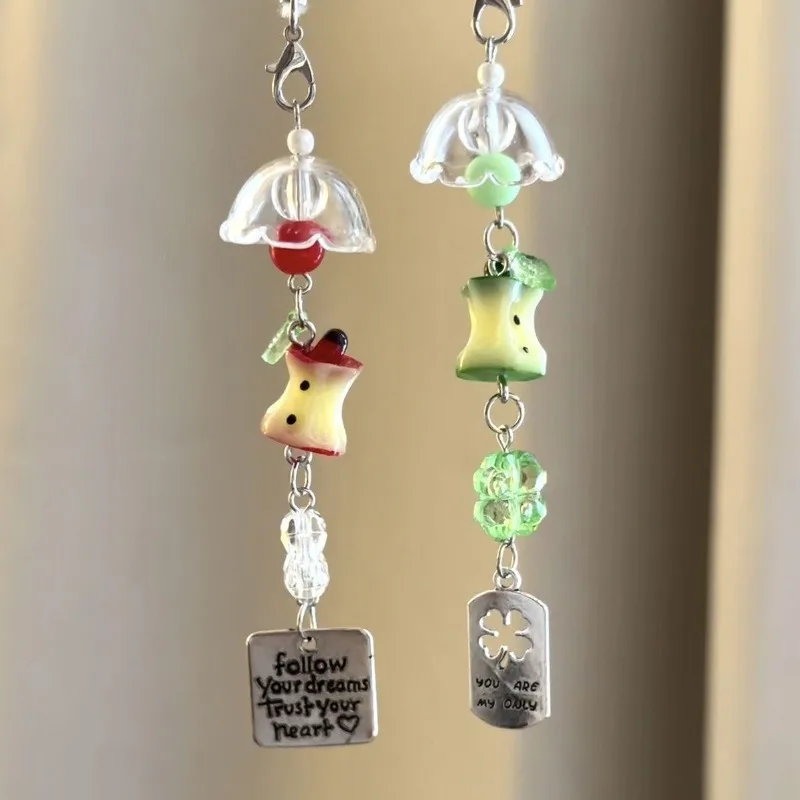 

Короткий ремешок с подвеской для телефона на удачу, милый мультяшный кулон ручной работы со стеклянным клевером и яблоком, милый кулон для наушников в японском стиле