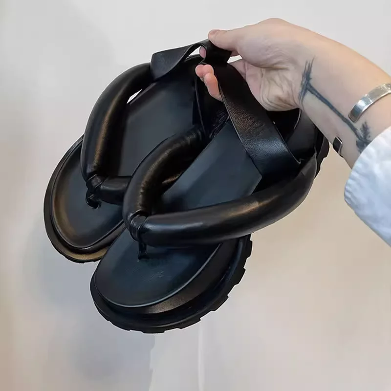 

Fashion Flip Flops Women Shoes Open Toe Slip On Runway Mules Casual Thick Bottom Sandals Summer Outdoor Beach Toe Clip Slippers