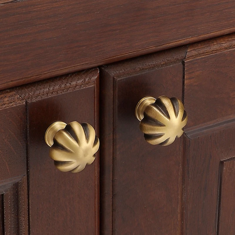 Nordic Solid Brass Furniture Handles Artistic Form Knobs and Handles for Drawers Dresser Kitchen Cabinet Drawers Handles