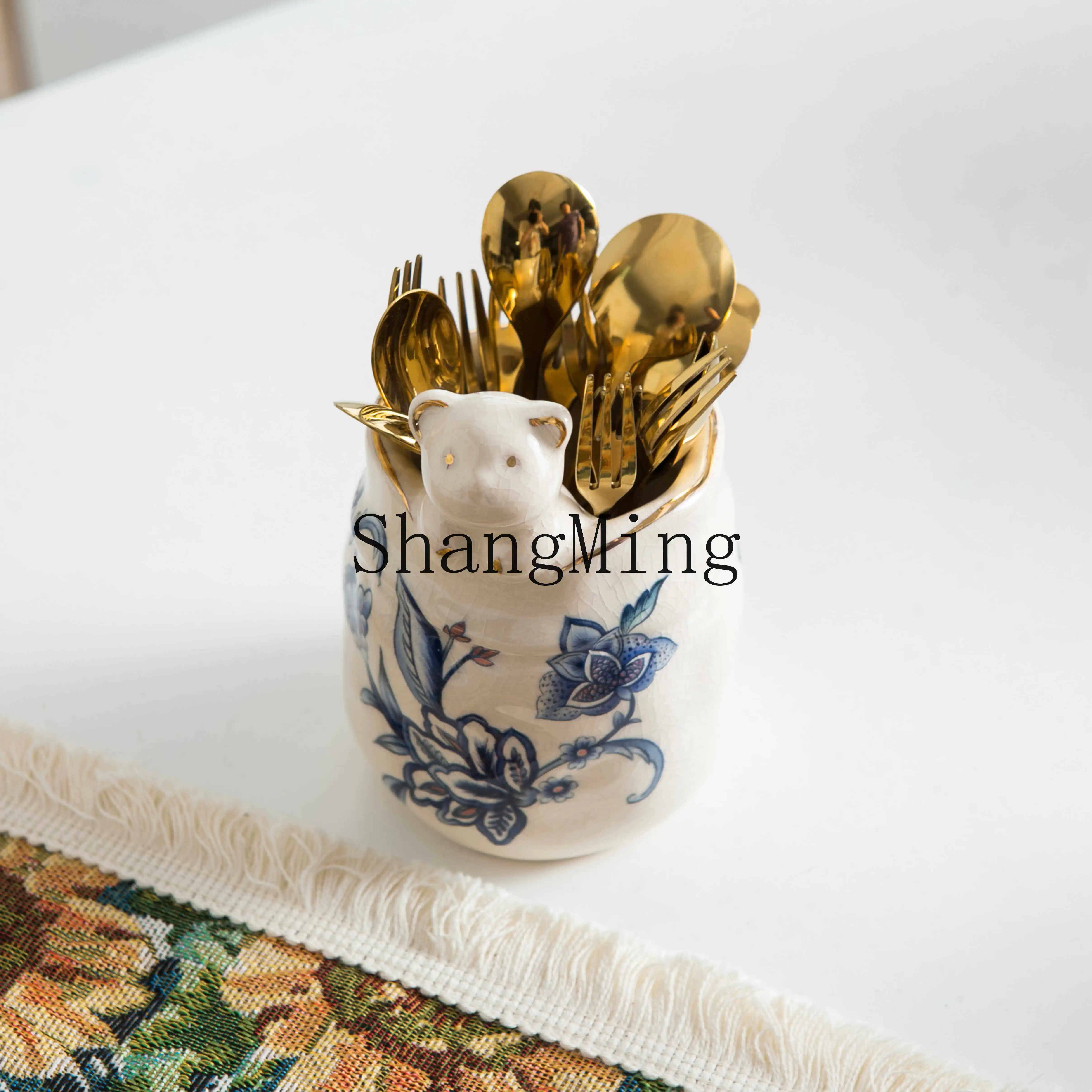 FG ceramic storage tube ornament ornament living room desktop light luxury ceramic retro creative storage tube