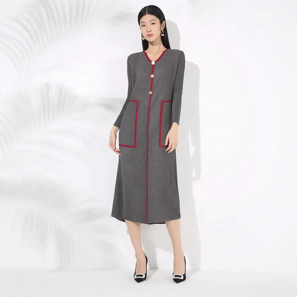 Miyake High-end Pleated Elegant Dress 2025 Spring Autumn New Design Long-sleeved Elegant Commuting Fish Scale Pleated Long Skirt