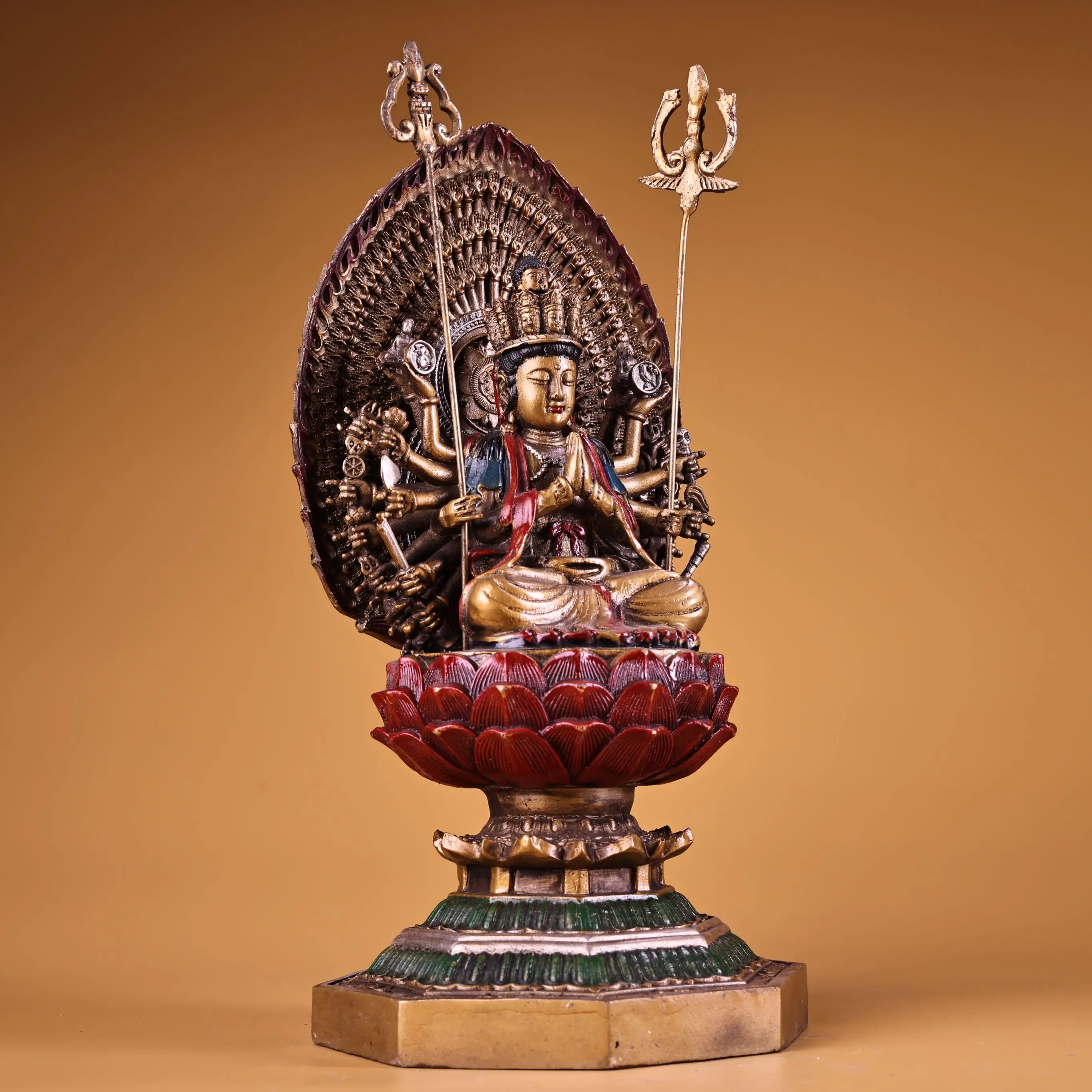Tibetan brass gilt painted thousand-handed Guanyin Bodhisattva sitting on Buddha statue ornament Home hall incense case offering