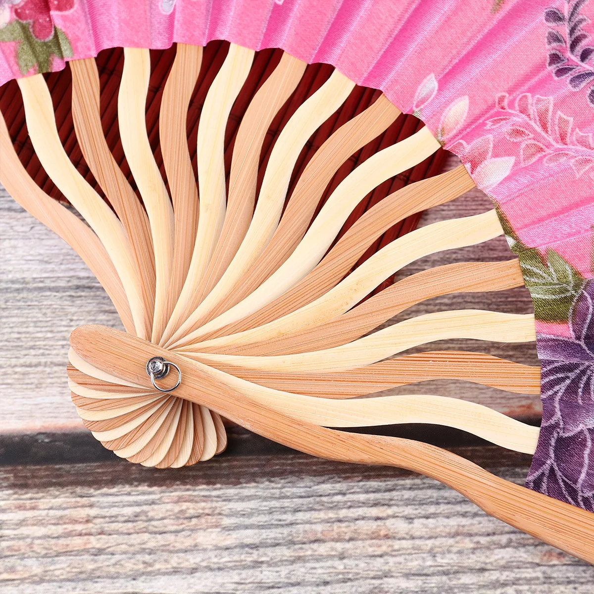 

2 Pcs Women's Folding Fan Gift Ornament Foldable Small Present Adornment Send