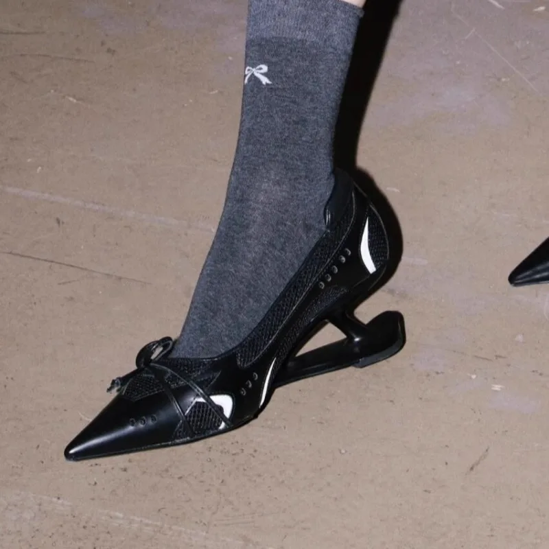 2025 여성용 봄 신상 솔리드 컬러 디자이너 가죽 포인티드 이국적인 하이힐 우아한 드레스 파티 웨지힐 메리제인 슈즈