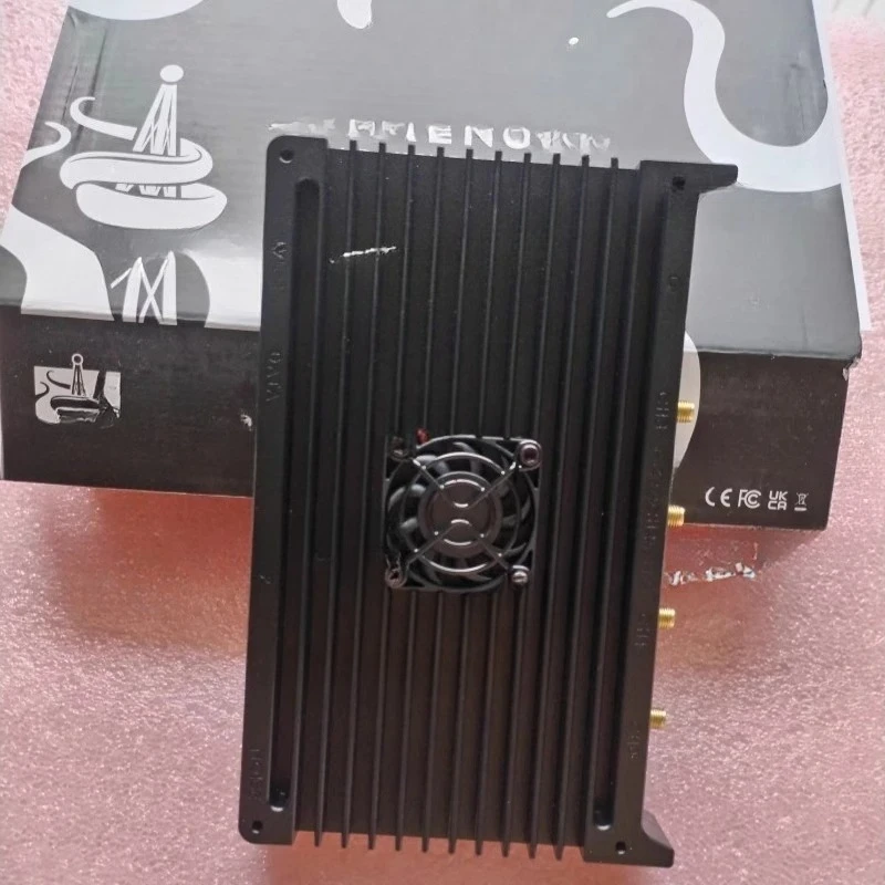 For KRAKENSDR Software-defined Radio with Five RTL-SDRs A Phase
