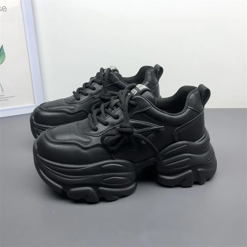 

Leather Running oes Comfortable Versatile Thi Bot Dad oes Casual Low Top Faion Sneakers for Women