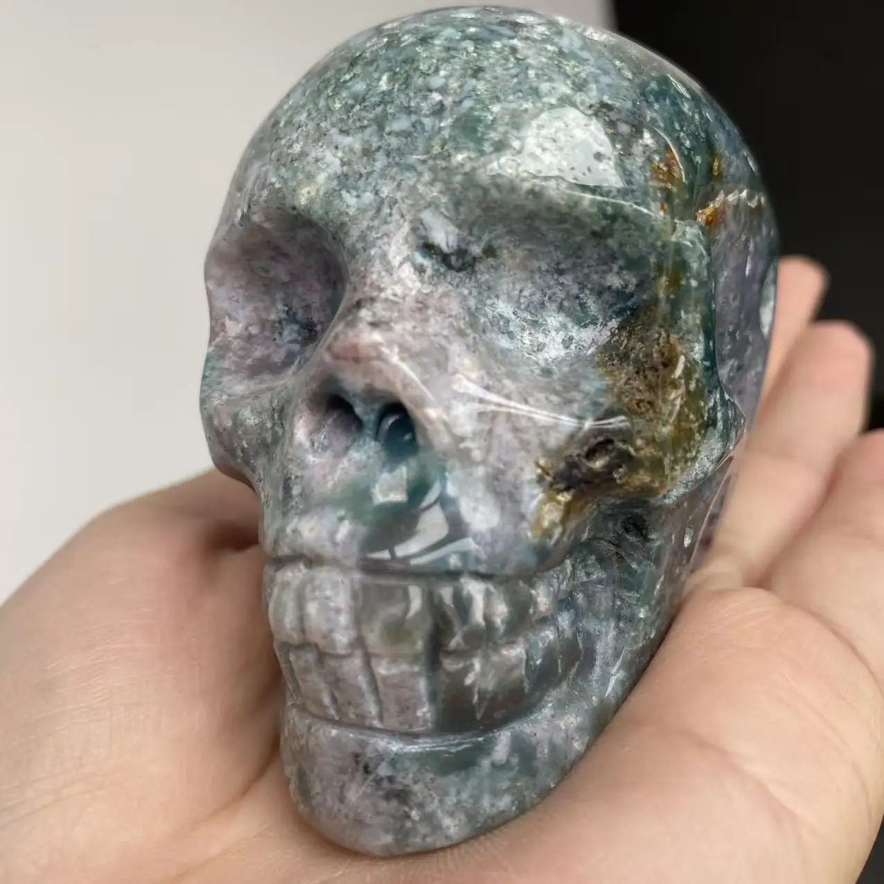 

One Item, One Picture. Natural Moss, Agate, Crystal, Quartz Skull, Energy Gemstone, Spiritual Healing, Home Decoration