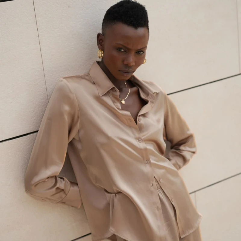 ฤดูใบไม้ผลิ 19 มม.ผ้าไหม 100% ผู้หญิง Designer Luxury Elegant เสื้อแขนยาว Silky ซาตินเสื้อทํางาน SLIM FIT การออกแบบที่ไม่ซ้ํากันเสื้อผ้า