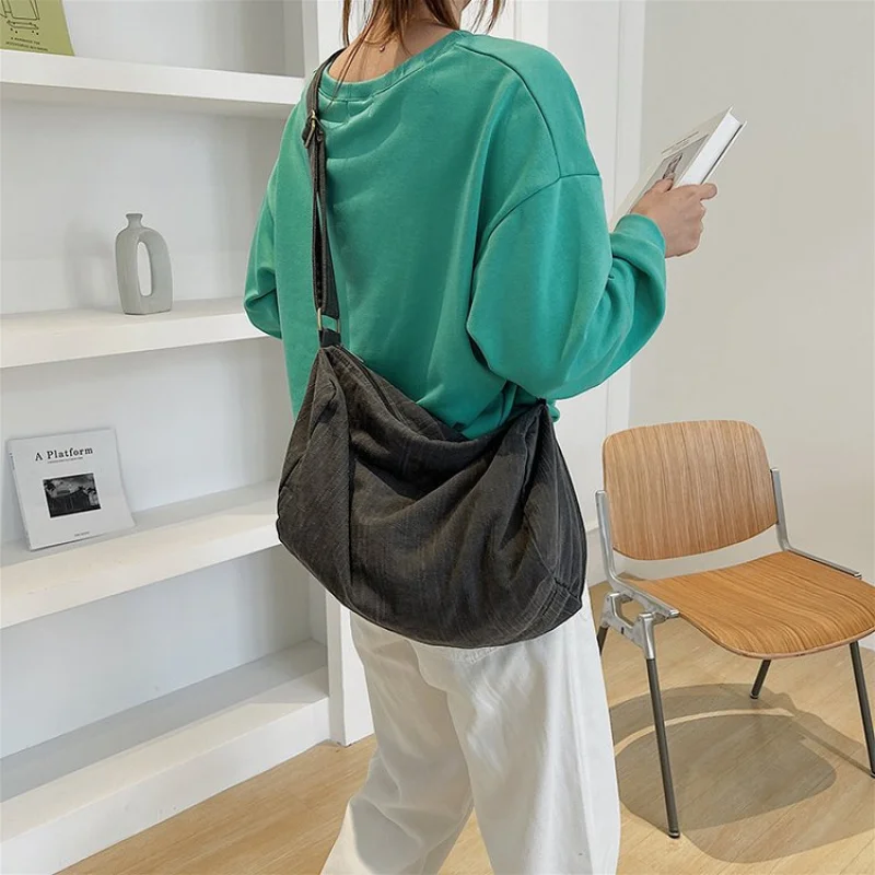 

2025 Новая высококачественная женская кожаная сумка через плечо, роскошный бренд, известный дизайнер, повседневная винтажная парижская сумка ​