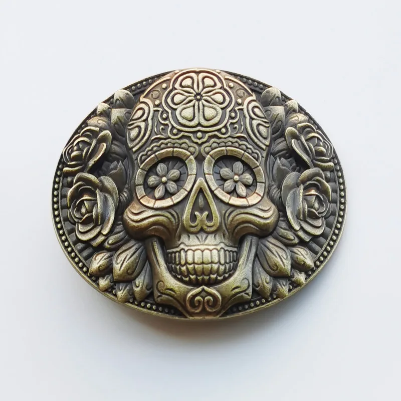 Zinc alloy belt buckle with facial makeup and ghost-head patterns at the bottom