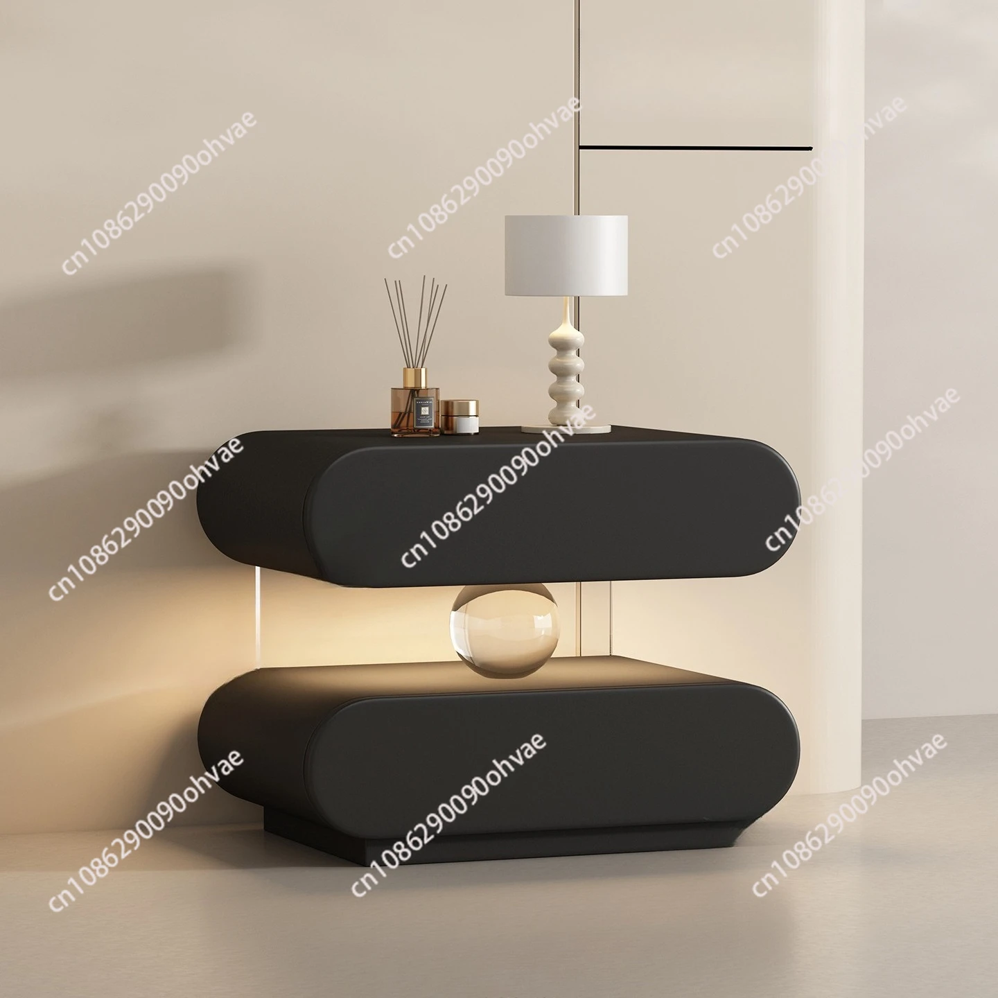 

Прикроватная тумбочка из массива дерева - не требует сборки, современный минималистичный дизайн с акриловой сенсорной лампой в виде хрустального шара.