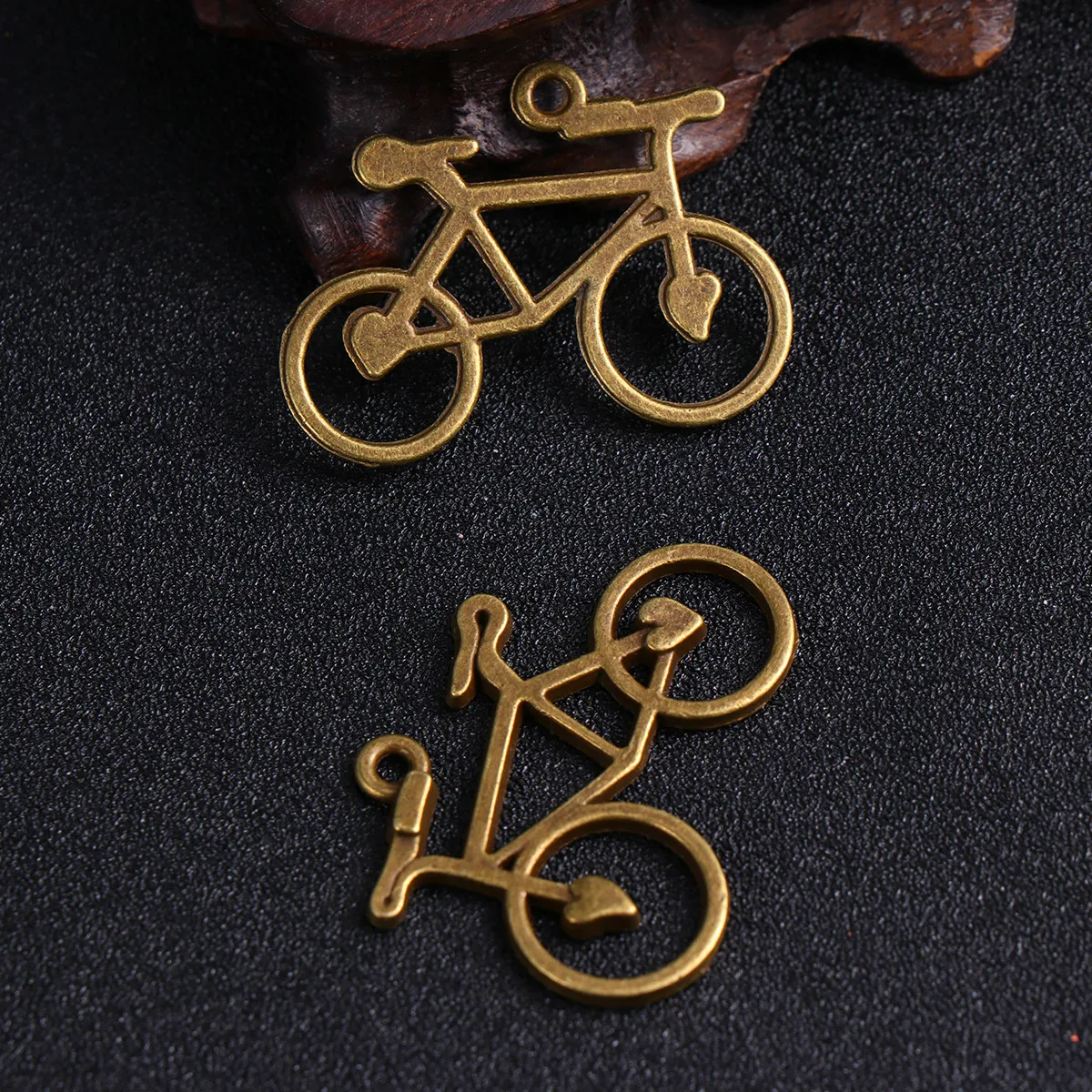 

30Pcs Alloy Bicycle Pendant Charms Creative Jewelry Making Pendants DIY Necklace Bracelet Keychain Scrapbooking Accessories