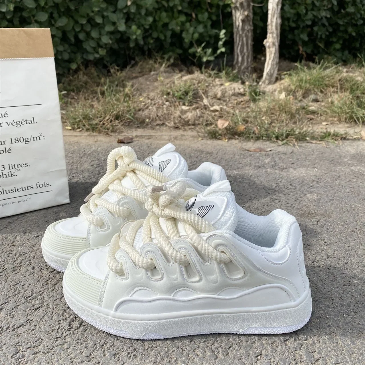 New Winter Thick and Velvet Cotton Shoes Retro Lightweight Trendy Couple Versatile Casual Sports Shoes for Women