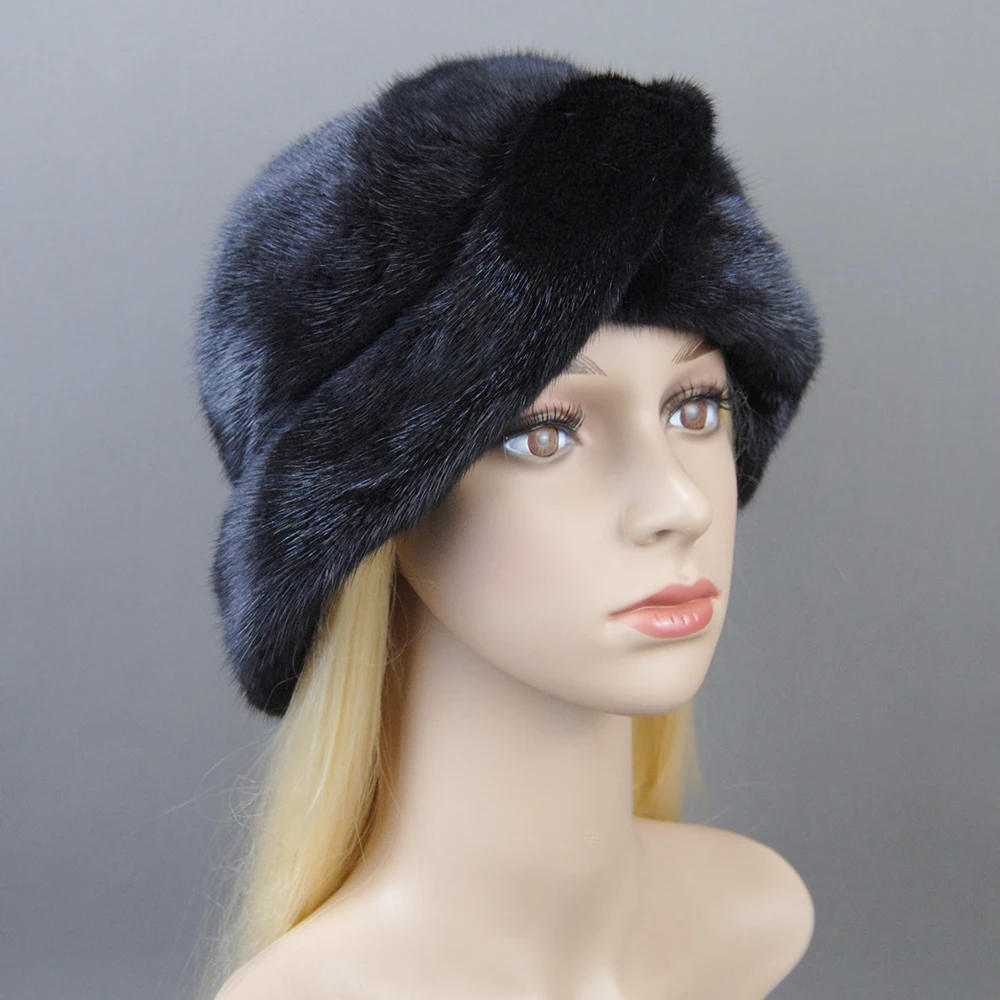 2025 Fashion Hot Sale Russian Fur Hat Winter Warm Natural Mink Fur Hats for Women Classic Luxury Caps Earflap Bomber Hat