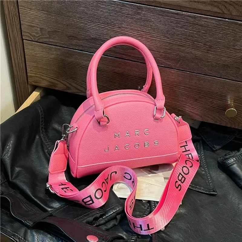 

Minimalist Classic Leather Bag For Women With Large Capacity Casual Style And Vintage Flair