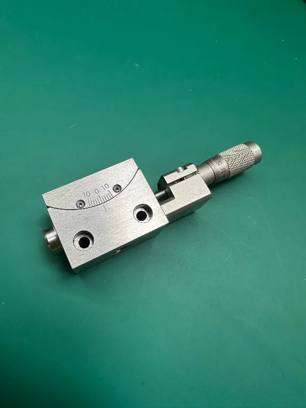 561-GON manual goniometer, tilt swing table, 561 series θX displacement table