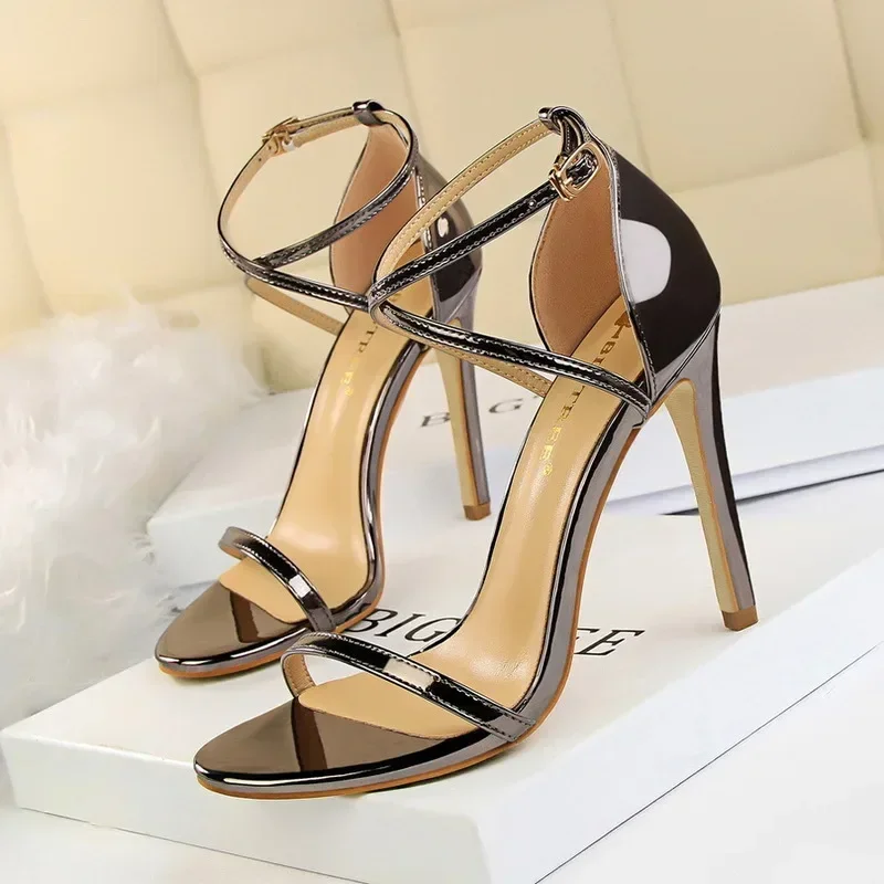 2024 New Women Sandals Patent Leather Women High Heels Shoes Gold Sexy Women Pumps Fashion Wedding Shoes Stiletto