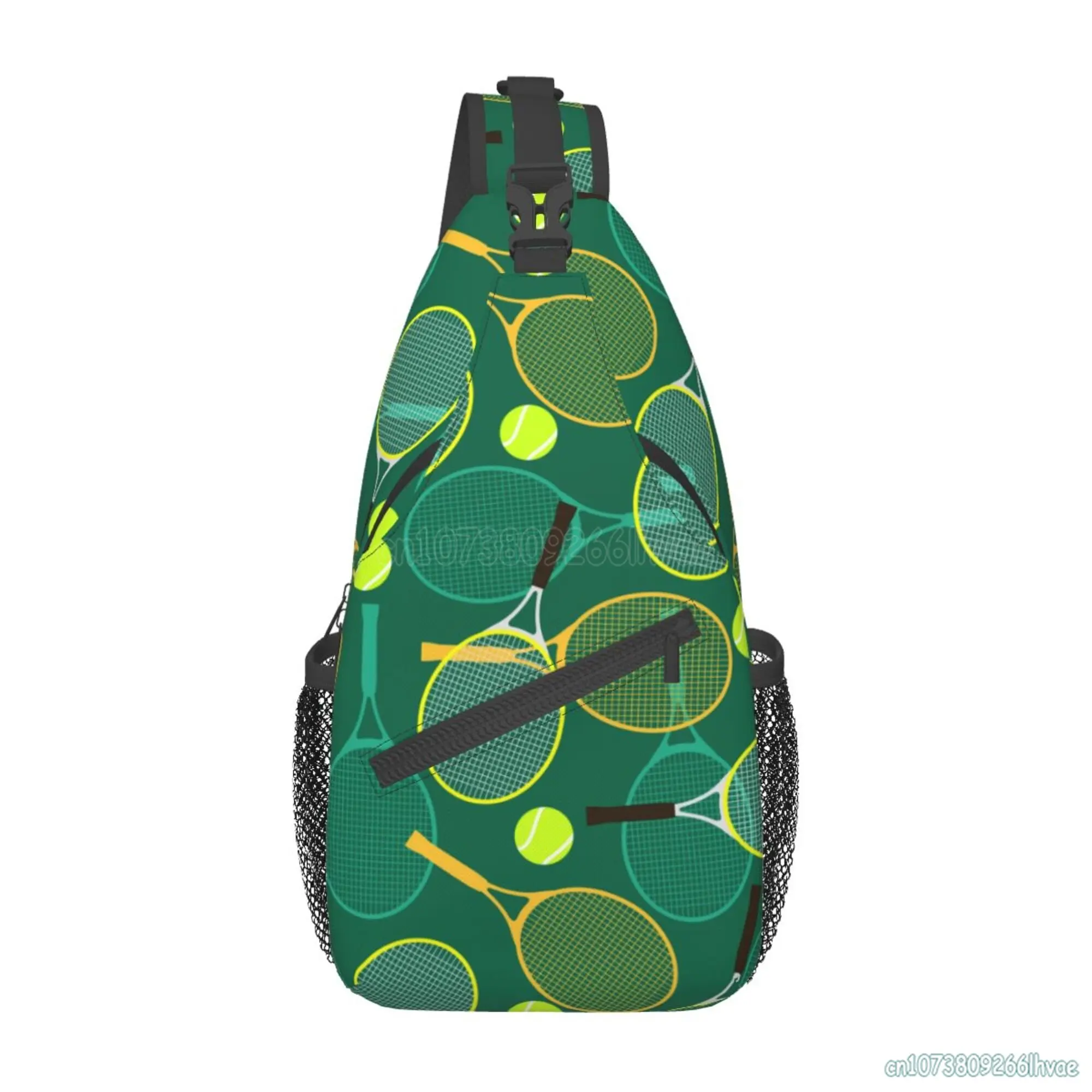 Tennis Rackets En Ballen Print Outdoor Sling Rugzak Crossbody Borst Bag Dagrugzak Voor Wandelen Reizen Unisex Borst Zak Dagrugzak