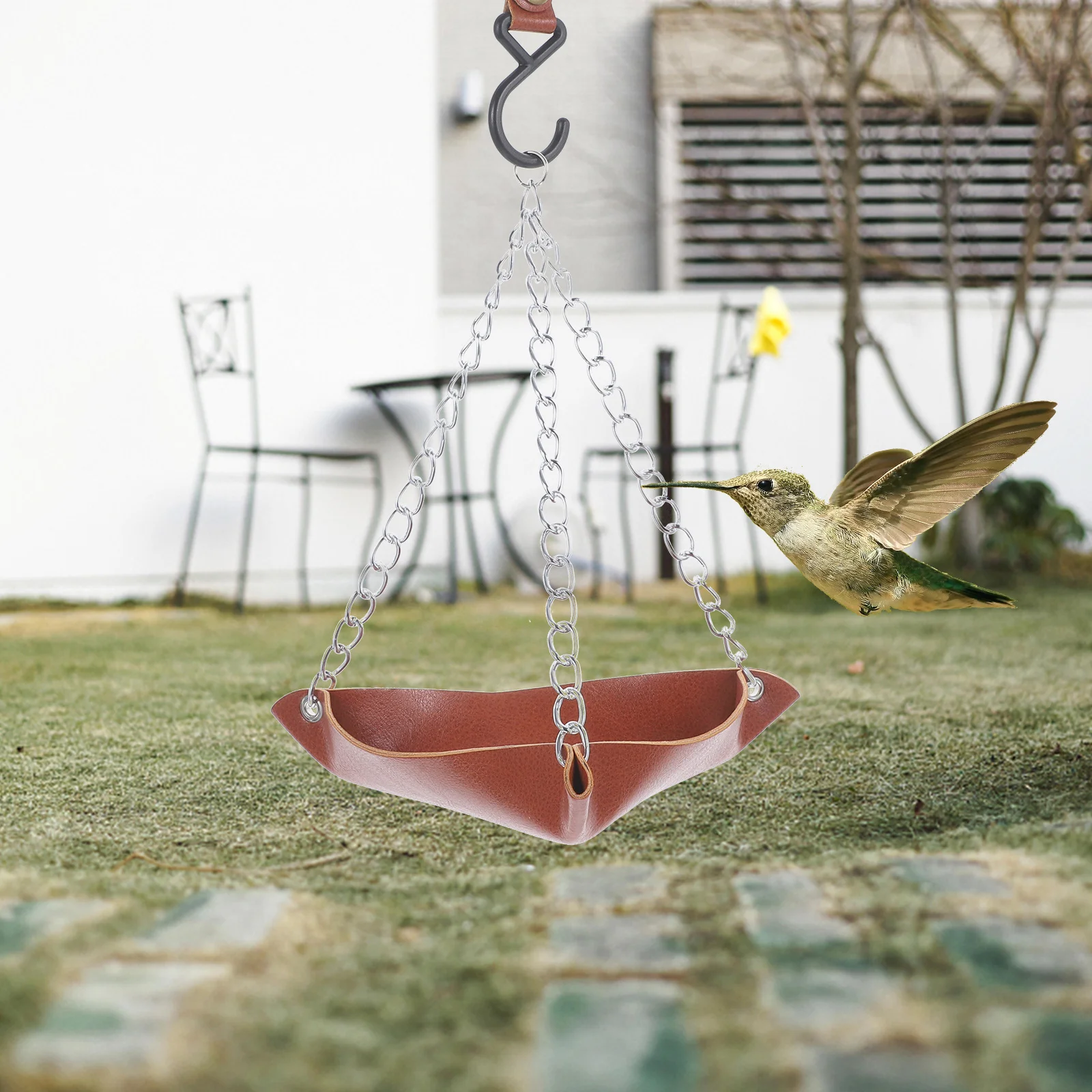 

Hanging Bird Feeder Premium Material Durable Outdoor Garden Bird Fodder Organizer Easy Clean Attracts Birds Decorative Backyard