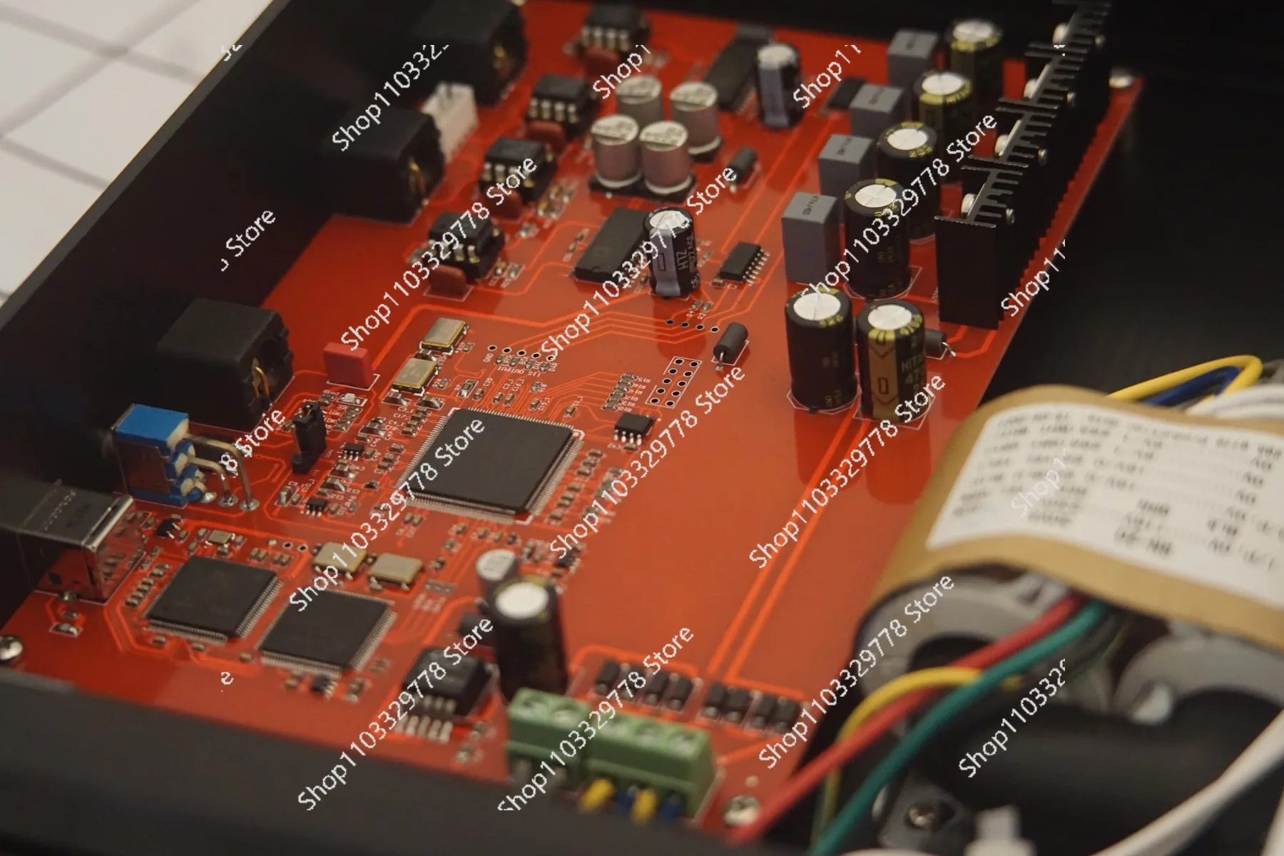 AD1865 R2R NOS DACFPGA تكنولوجيا المعالجة غير المتزامنة، وحدة فك ترميز الحمى المتوازية المزدوجة