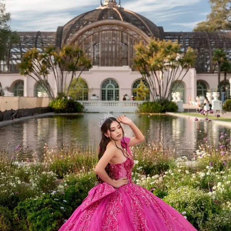 

Блестящее розовое платье Quinceanera с открытыми плечами и кристаллами, кружевное многослойное платье с цветочной наклейкой и бантом, платья de 15, Quinceanera ﻿ Индивидуальный