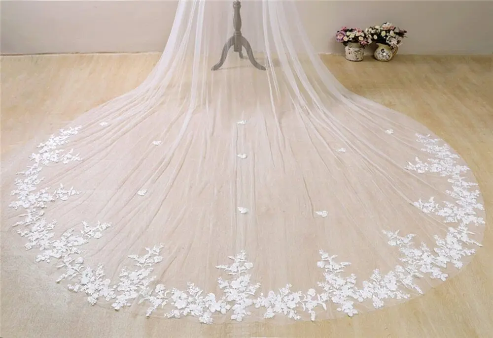 Wedding Cape , Lace Bridal Veil , Wedding Cloak Shoulder Veil , Cathedral Cloak in White , Off-White , Ivory