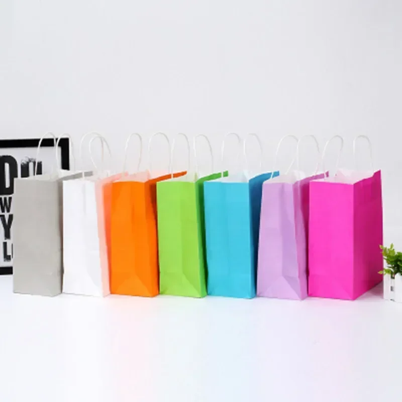 10/20/30/40/50pcs lot color kraft paper bag with handles 21x15x8cm Festival gift bag High Quality shopping bags