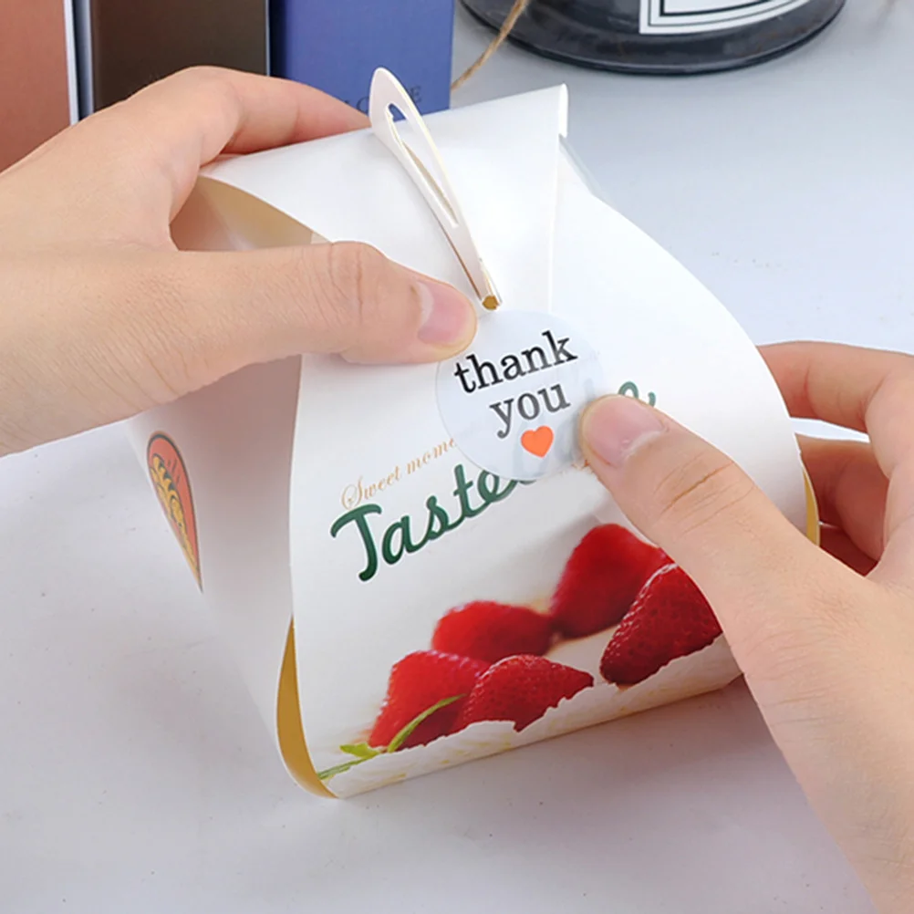 

500pcs Round Thank You Stickers Self-Adhesive Label Paper For Candy Bag Sealing Baking Packaging Red Heart Design Roll Of Letter