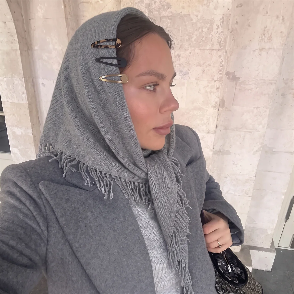 Einfarbiger grauer Quasten-Dre – Street Fashion Hijab Bewertung und Preis