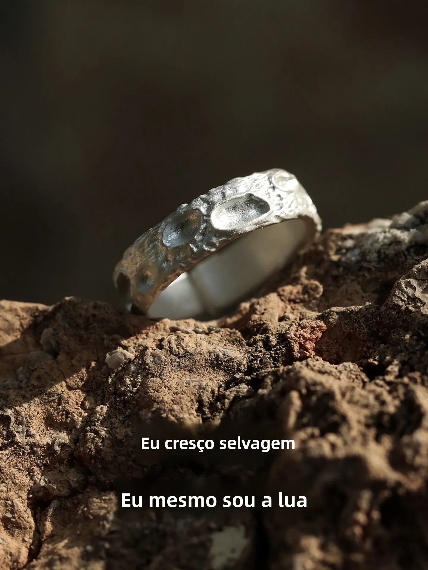 anillo-de-plata-pura-999-hecho-a-mano-con-textura-de-luna-anillos-unisex-para-parejas-diseno-minimalista-grabado-personali