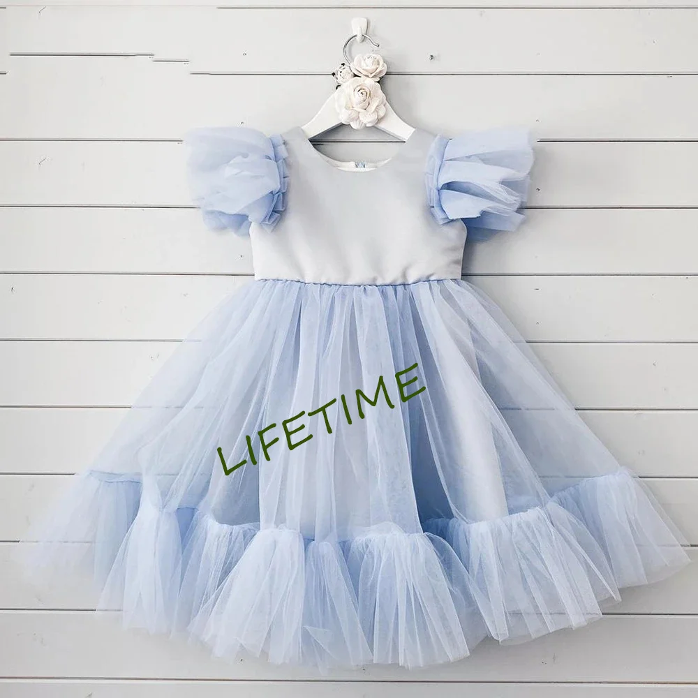 

Light Blue Flower Girl Dresses O-Neck Ruffles Cap Sleeves Girls Wedding Party Dresses Tiered Pleat Tulle A-Line Communion Dress