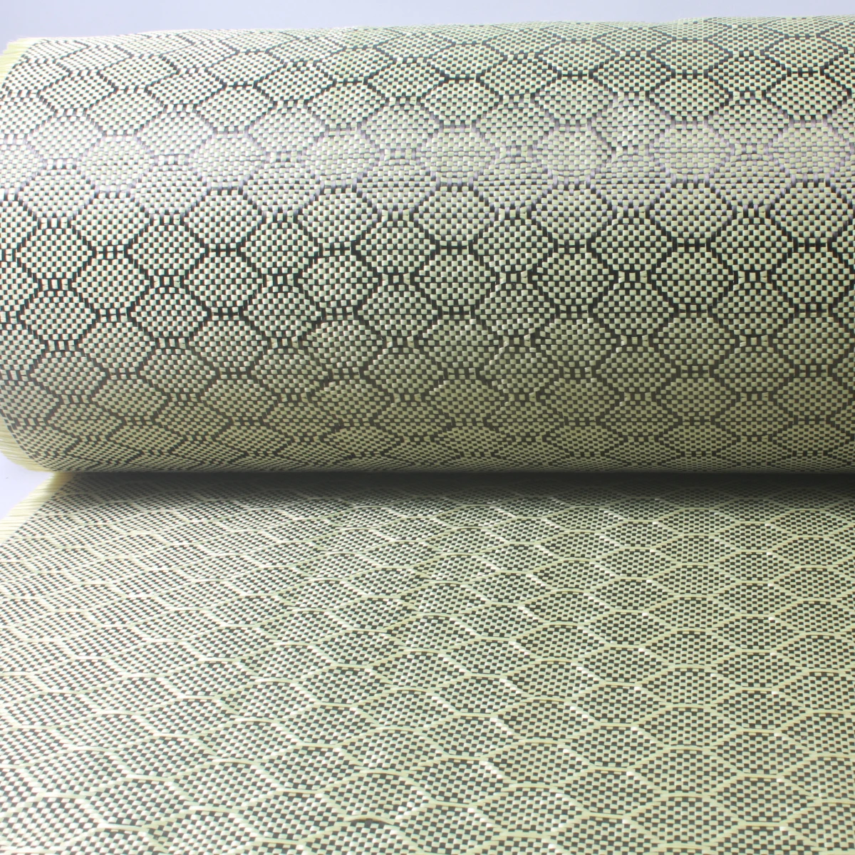 Гибридная ткань из арамидного углеродного волокна 3K Honeycomb Hexagonal, усиленная тканая ткань для автомобильных конструкционных элементов и защиты от давления.