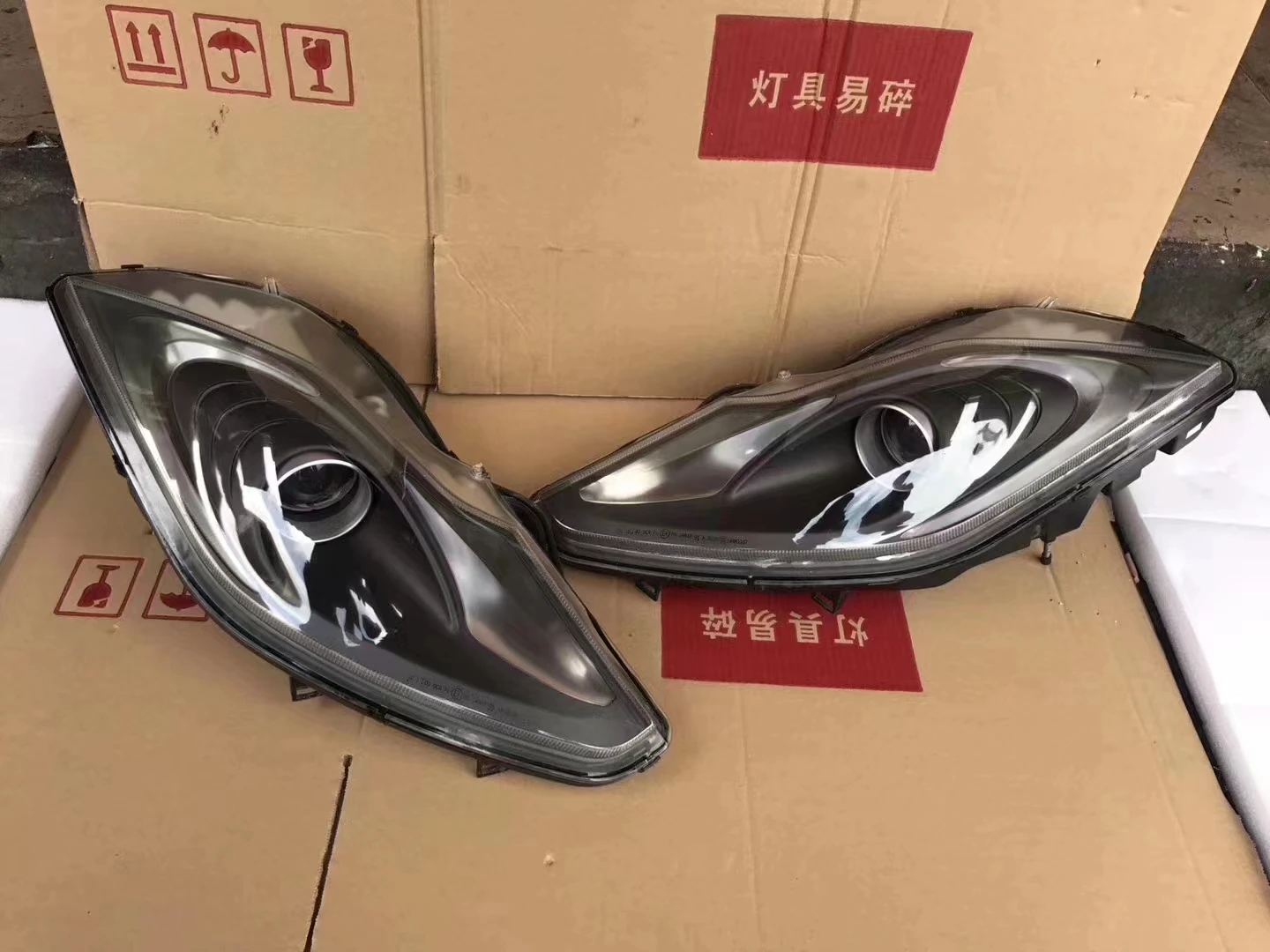 المصابيح الأمامية LED المستعملة الأصلية لـMclaren MP4-12C OEM 11A6179CP 11A6181CP 11A6286CP 11A6287CP 11A6180CP 11A6182CP #6