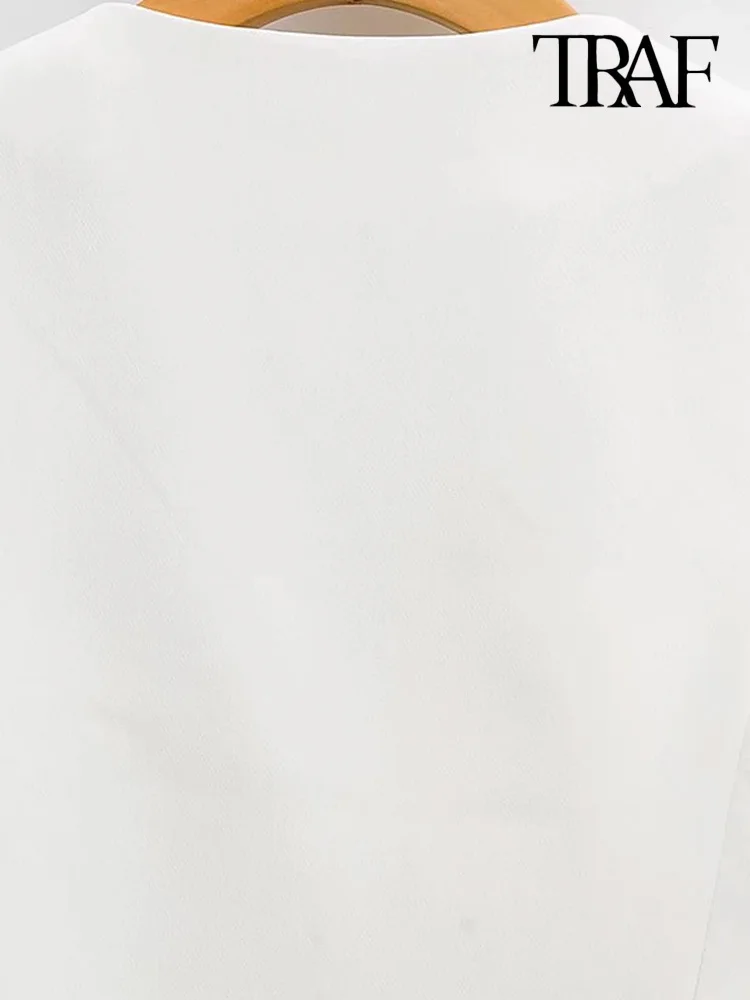 Рисунок 5 - Женский укороченный жилет на пуговицах спереди