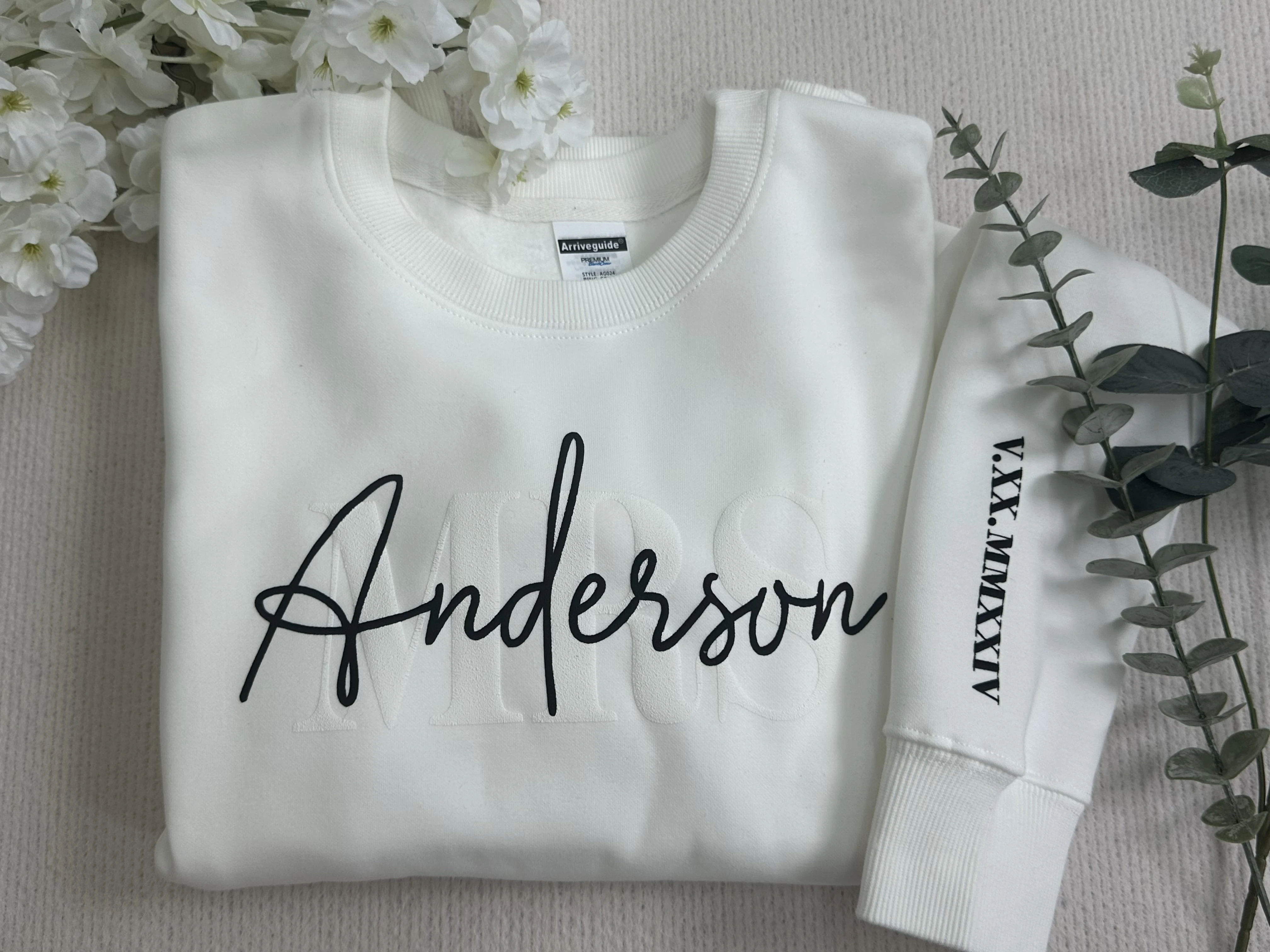 

Custom EMBOSSED Engagement Gift Future Mrs Sweatshirt New Wife Sweatshirts Bride to be Gift Bridal Party Puff Print Sweatshirt