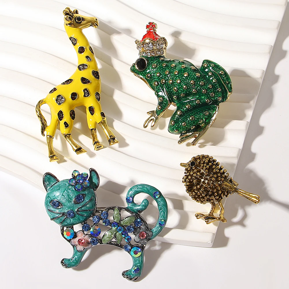 ALLYES Cartoon Animal Funny Brooch for Women Cute Cat Bird Giraffe Frog Brooches Christmas Gift Enamel Pin Jewelry Accessories