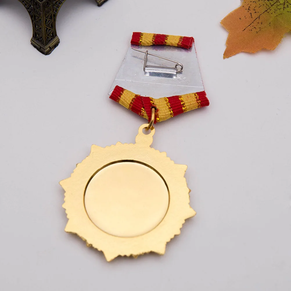 

1pcs Golden Alloy Award Medal Sports Competition Honor Badge Metal Ribbon Pin Medal Marathon Trophy Gift For Children