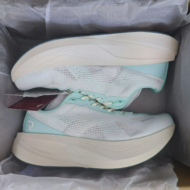 2026 Hot Sale Run Sport Shoe Man Breathable Running Shoes For Women Soft Bottom Training Shoes Couples Designer Sneakers