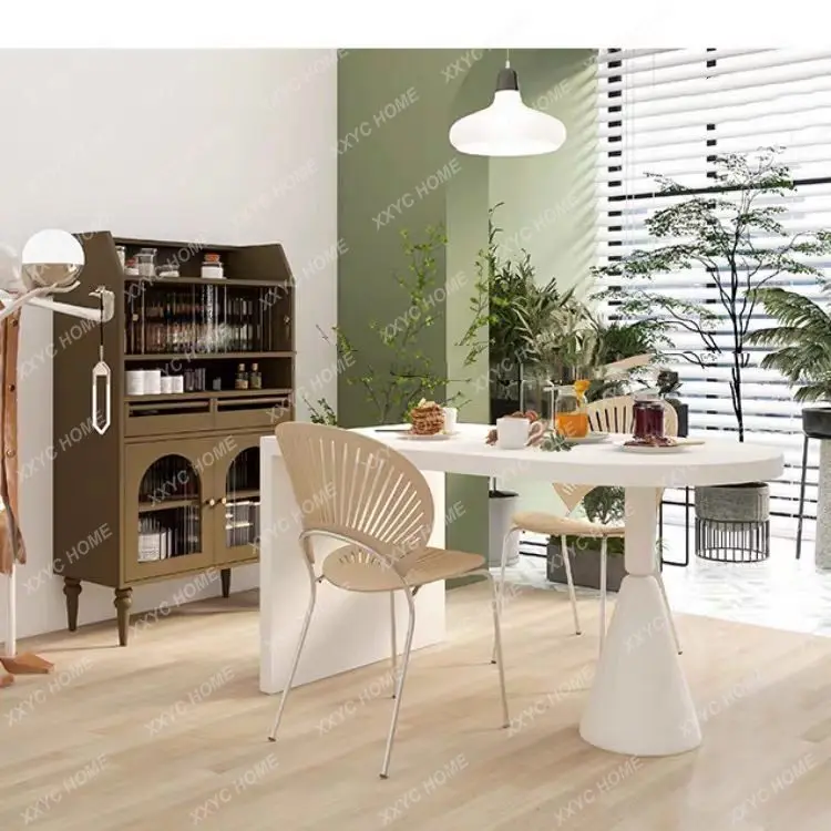 Solid wood dining table Cream style high-end solid wood family practical small apartment table