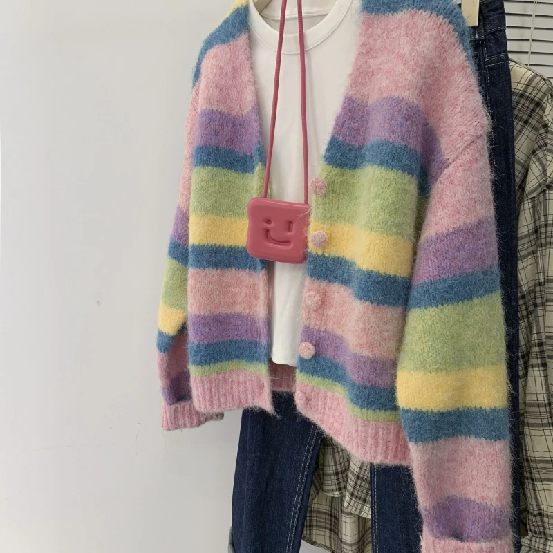 2025 hiver nouveau arc-en-ciel rayure paresseux Style épaissi chaud doux frais Cardigan manteau pour les femmes