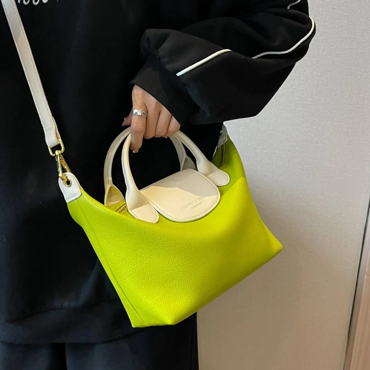 2024 New Casual Versatile High-end Portable Shoulder Bag Commuting Oblique Span Dumpling Bag Handbags