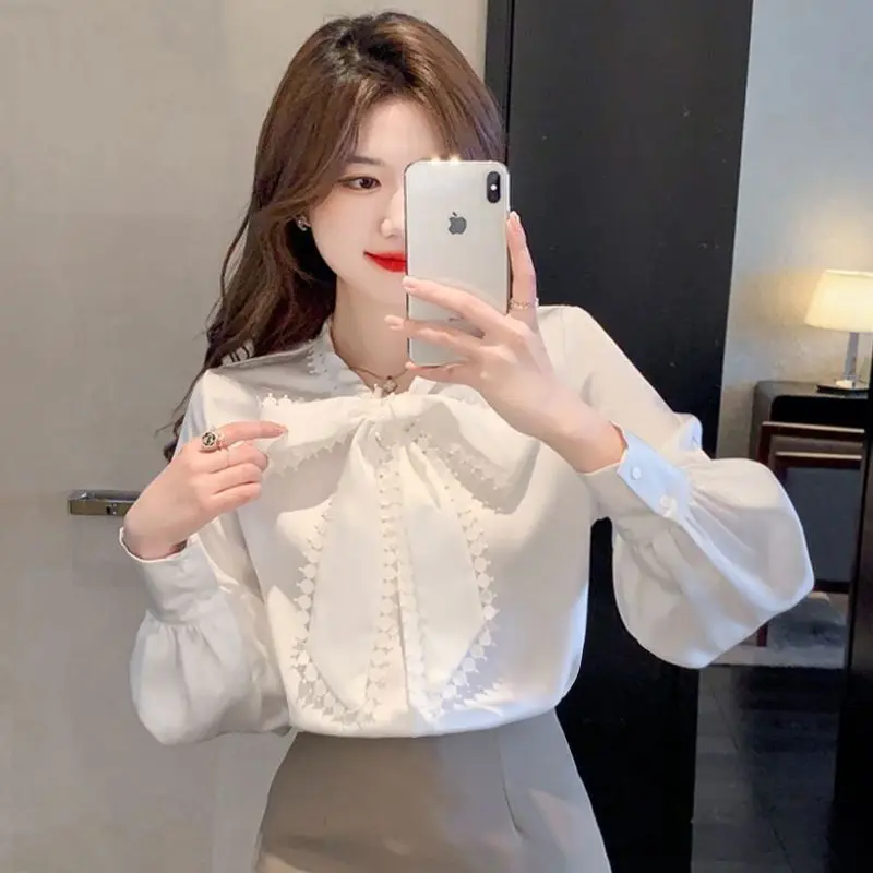 Butterfly Knot Chiffon Shirt for Women New Style Stylish Long Sleeved Lace Bottom Shirt Top