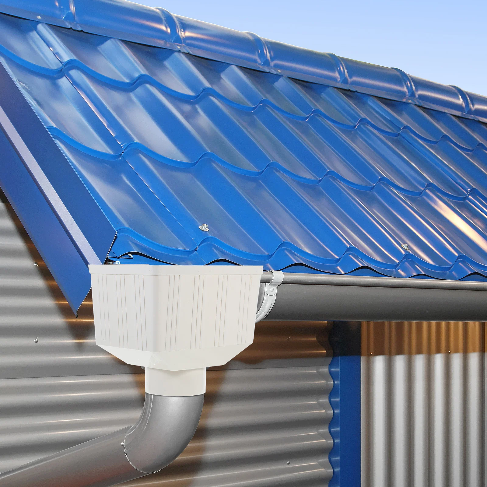 Downspout rettangolare in PVC Deviatore di pioggia efficiente per tetti di ville Capannone Parti di grondaie Soluzione di raccolta di acqua piovana
