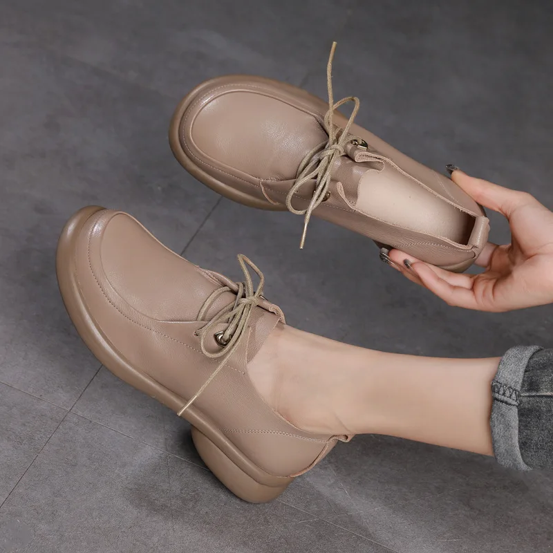2025 نساء جلد طبيعي أوكسفورد أحذية فستان مصنوع يدويا كلاسيكي أزياء من الدانتل متابعة كتلة الجناح للسيدات الفتيات جديد