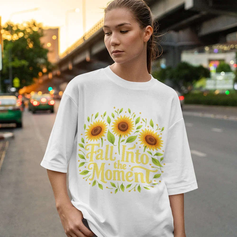

Comfortable Women's Printed T-shirt "Fall-Into-the-Moment" Sunflower Pattern Women's T-shirt Casual Top Women's Clothing